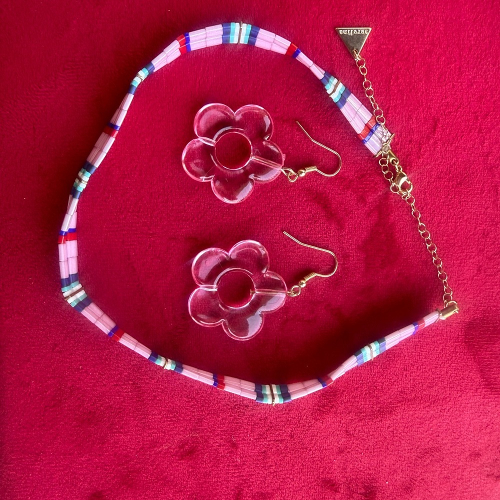 Urban Outfitters Pink Multicolor Beaded Choker with Clear Flower Earrings